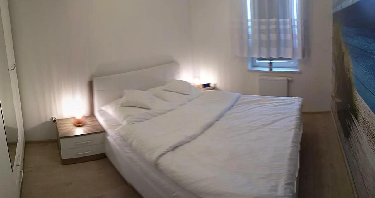 Apartament Limonkowy Kolobrzeg Podczele 0*,